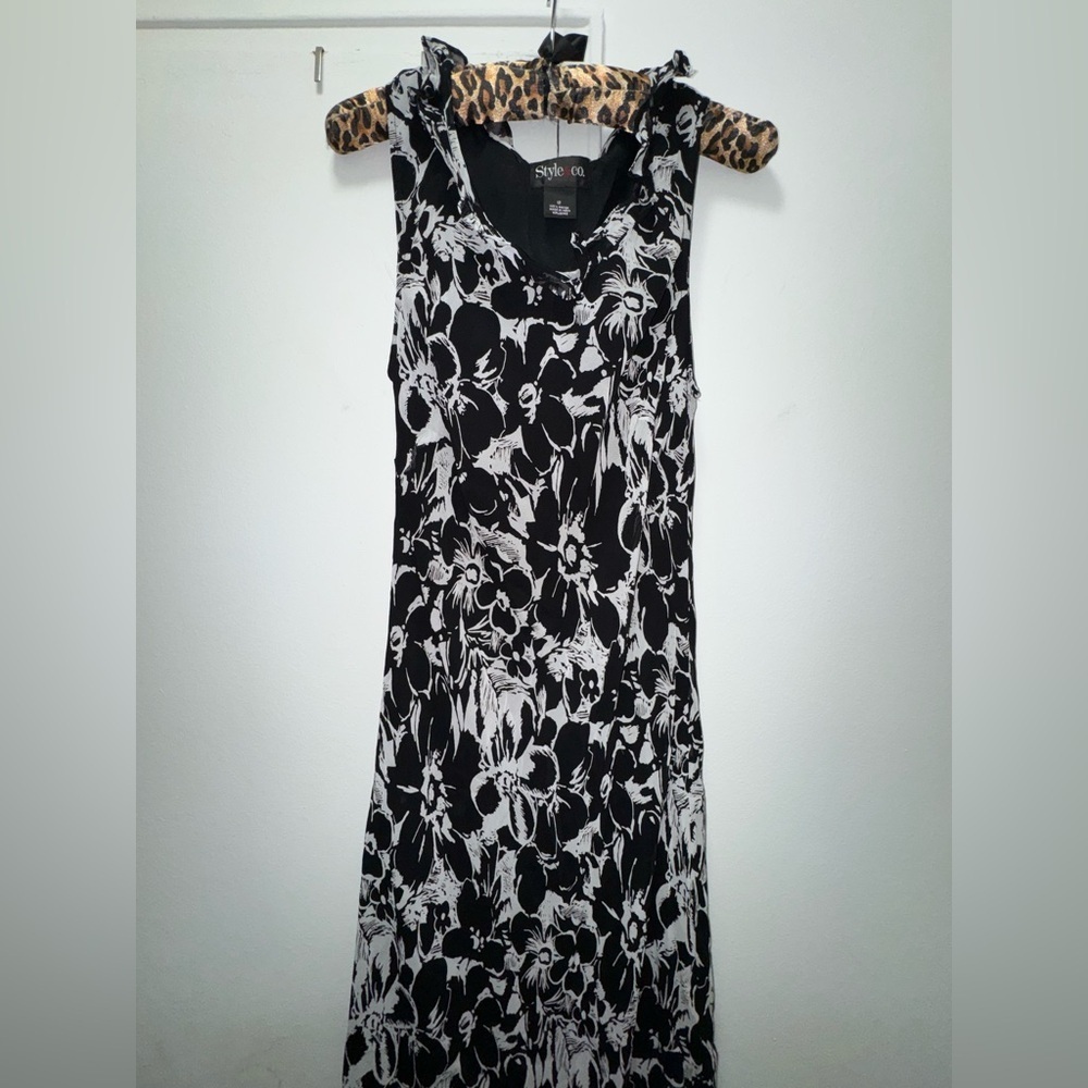 Y2K vintage Style & Co midi floral black & white midi dress size 12